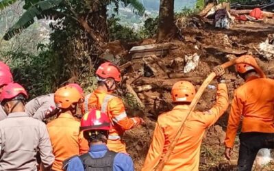 Longsor dan Banjir di Puncak, Harga Mahal dari Pembangunan Tanpa Kendali